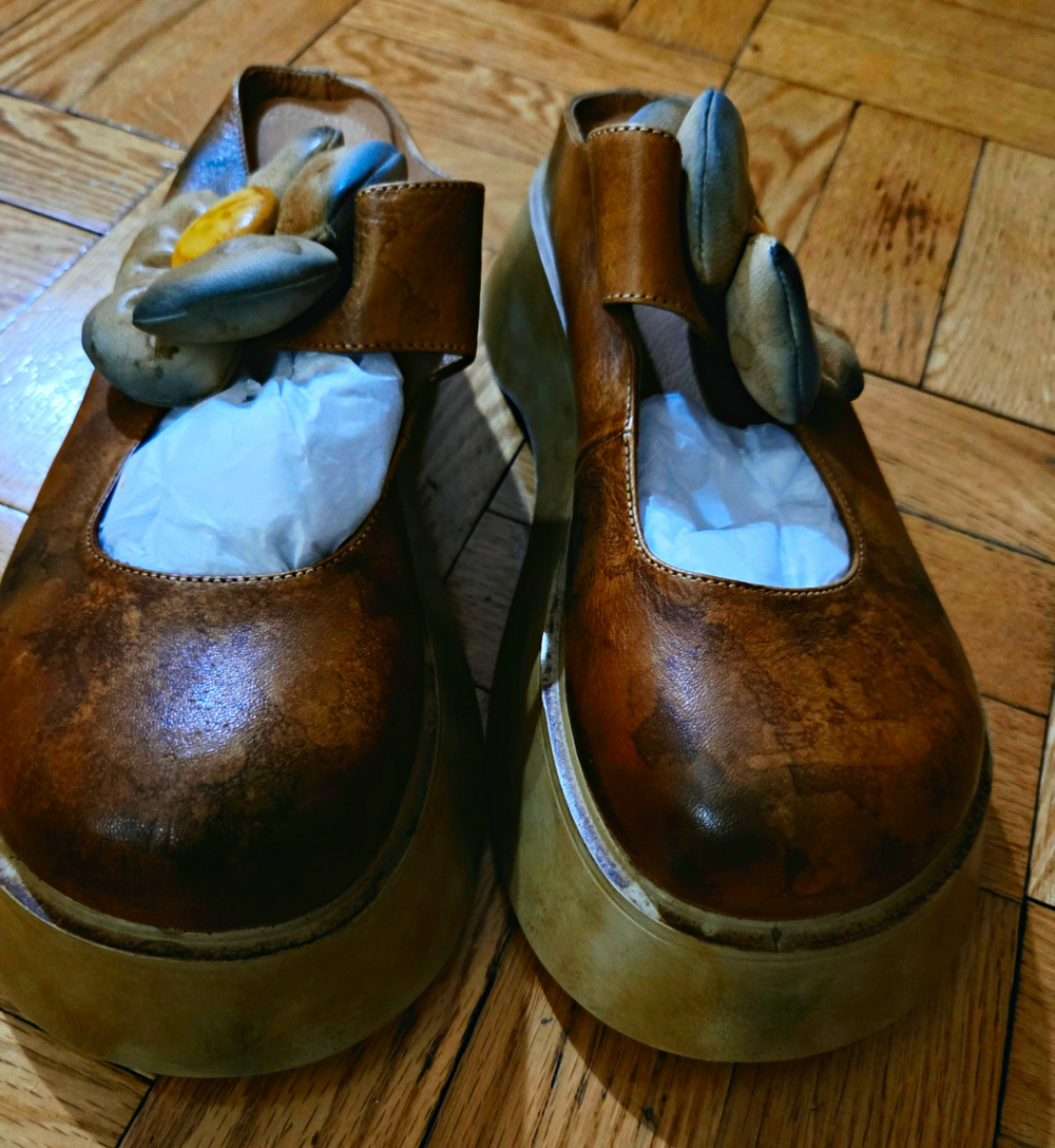 Women’s Brown Faux Leather Slip-On Platform Flats Round Toe Flower 8.5